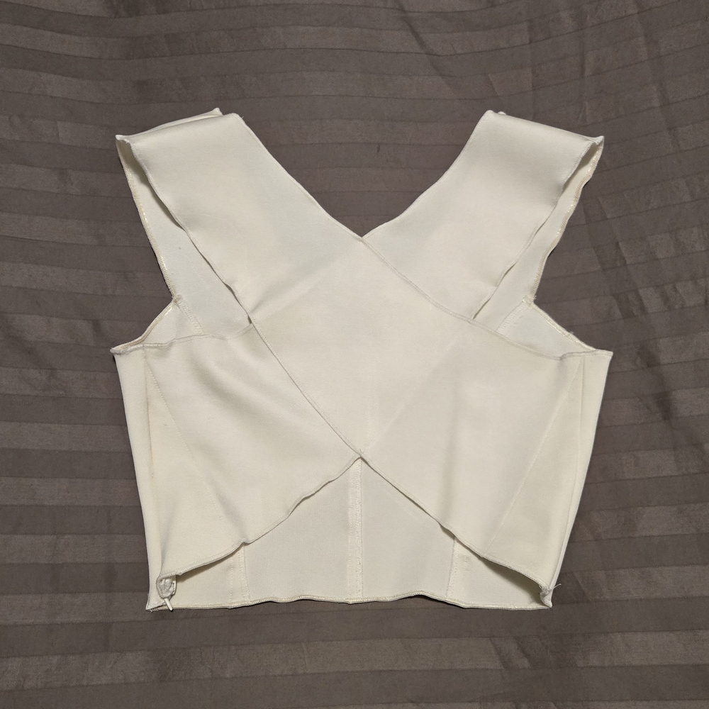 Y2K Vintage BEBE Off-White Banadage Crop Top. Size XS. - Picture 7 of 12